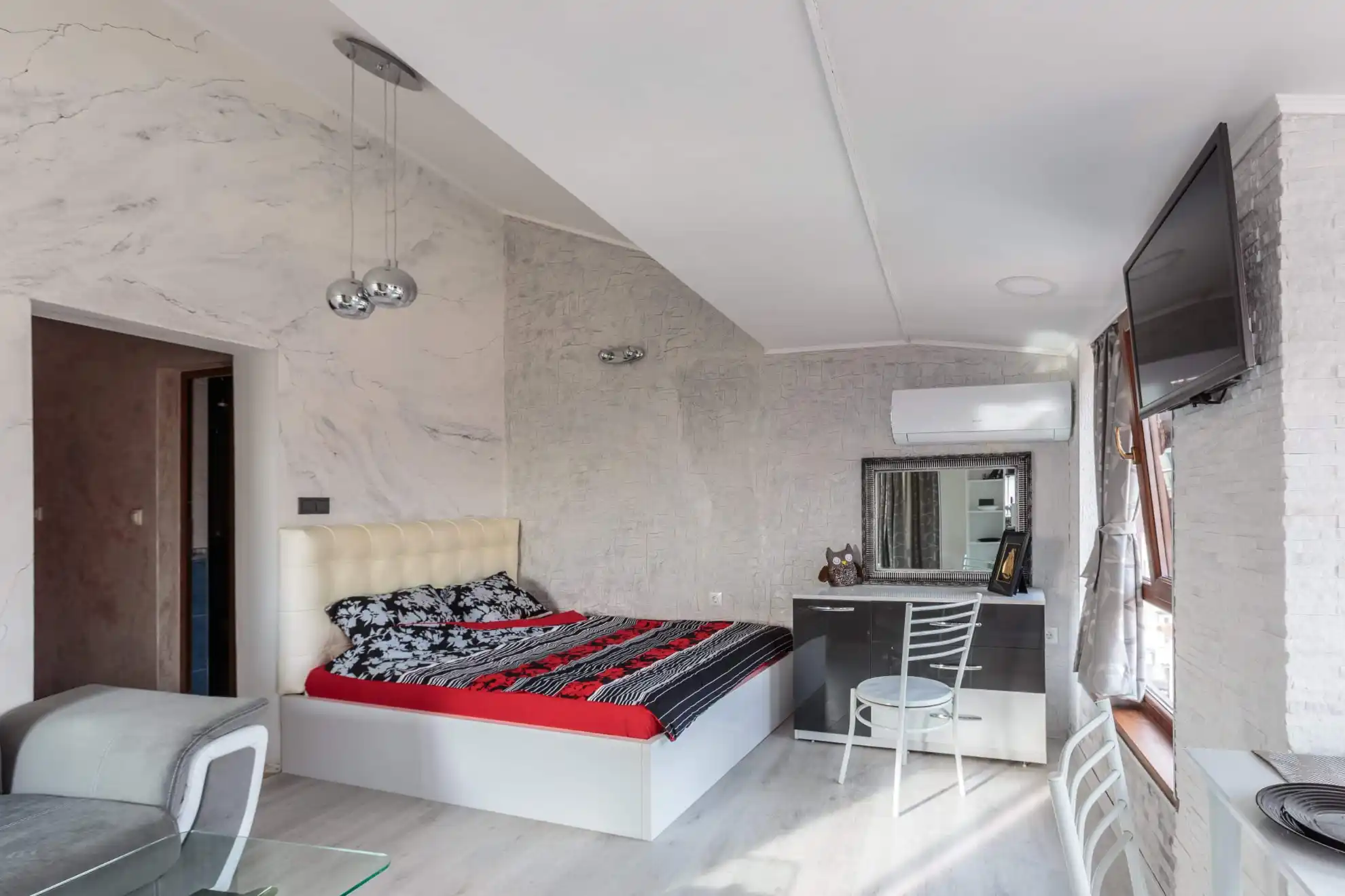 Deluxe studio with kitchenette and balcony, top floor